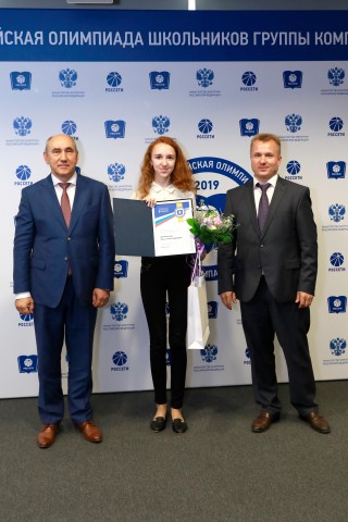 shlyapnikova.jpg